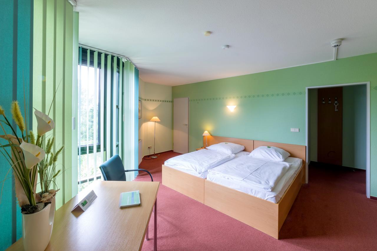 Leag Konferenzcenter Schulungs- Und Tagungshotel Im Spreewald 뤼베나우 외부 사진