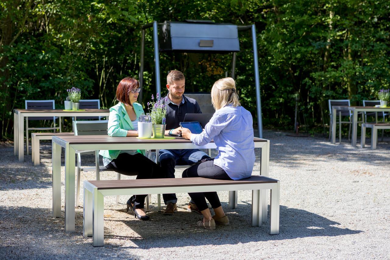 Leag Konferenzcenter Schulungs- Und Tagungshotel Im Spreewald 뤼베나우 외부 사진